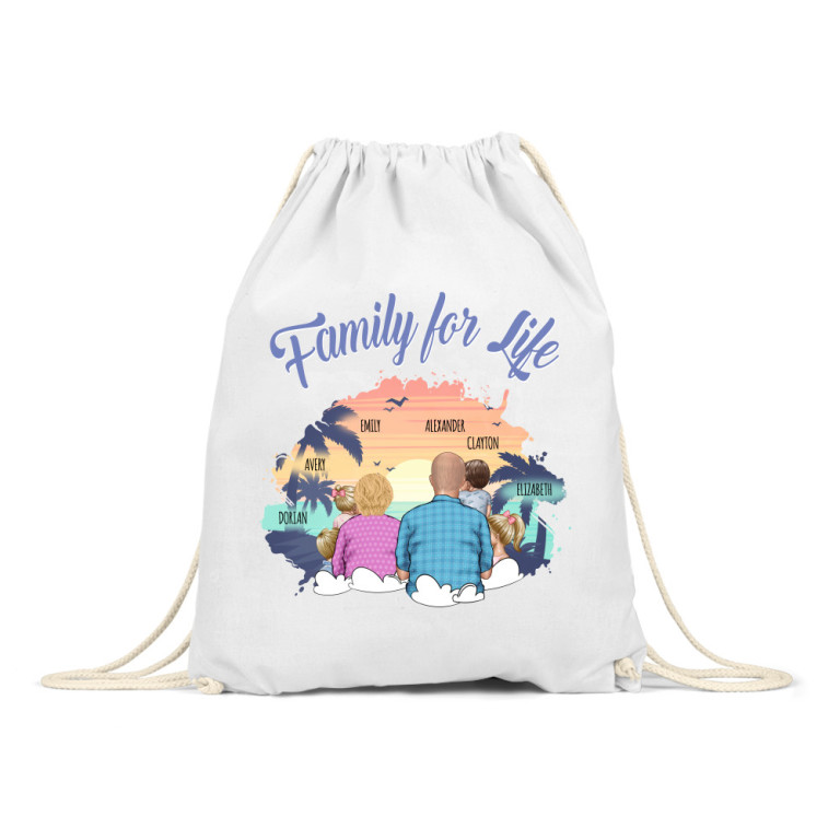 Cu nepoții pe plajă - MyLife