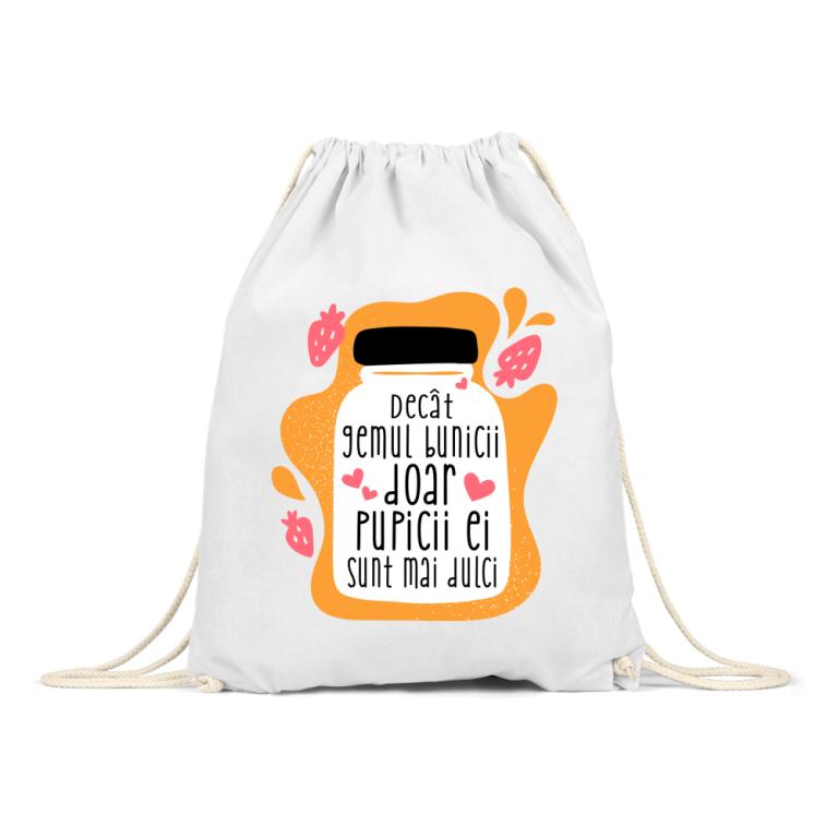 Decât, gemul bunicii, doar, pupicii ei, sunt mai dulci
