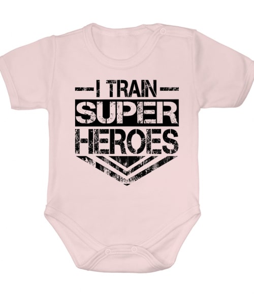 I Train Super Heroes Póló - Ha Personal Trainer rajongó ezeket a pólókat tuti imádni fogod!